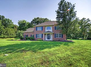 5209 Homestead Cir, Emmaus, PA 18049