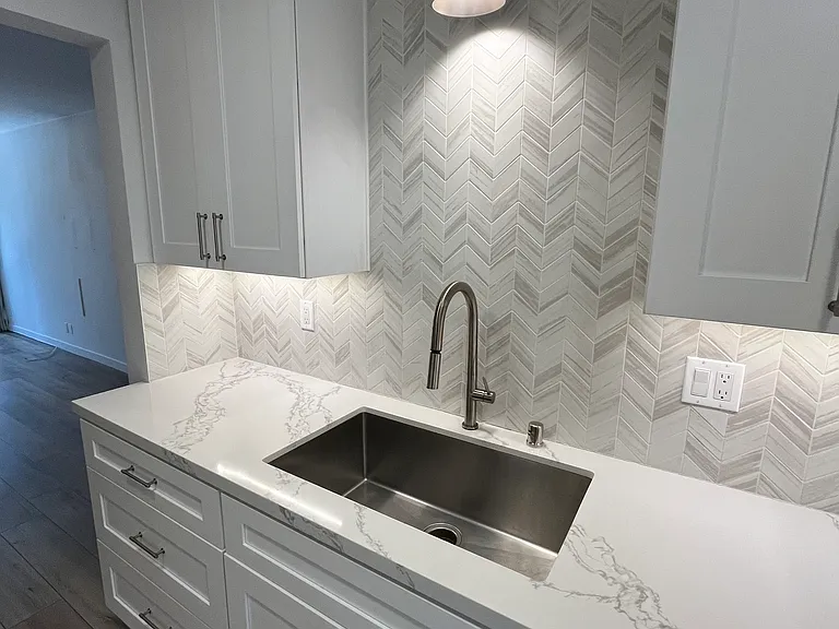 419 S Rexford Dr #2 — Photo 26