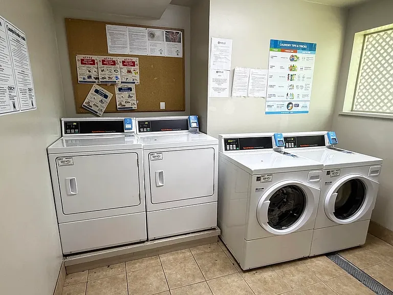 811 W Beaver Creek Blvd #D4 — Photo 3