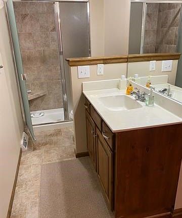 4th image of 3725 NE Chapel Dr