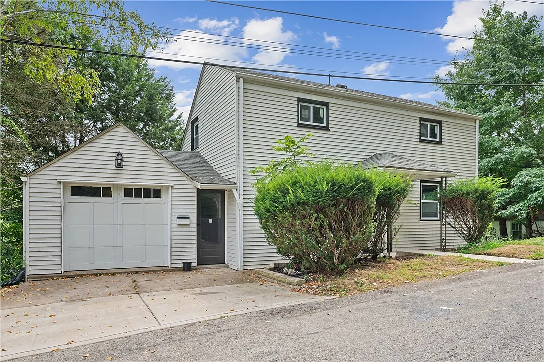 1161 Taylor St photo 1