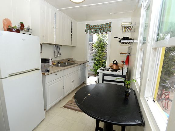 4th image of 658 San Juan Ave #A
