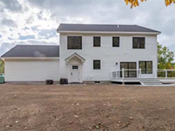 3rd image of 77 White Rock Hill Road