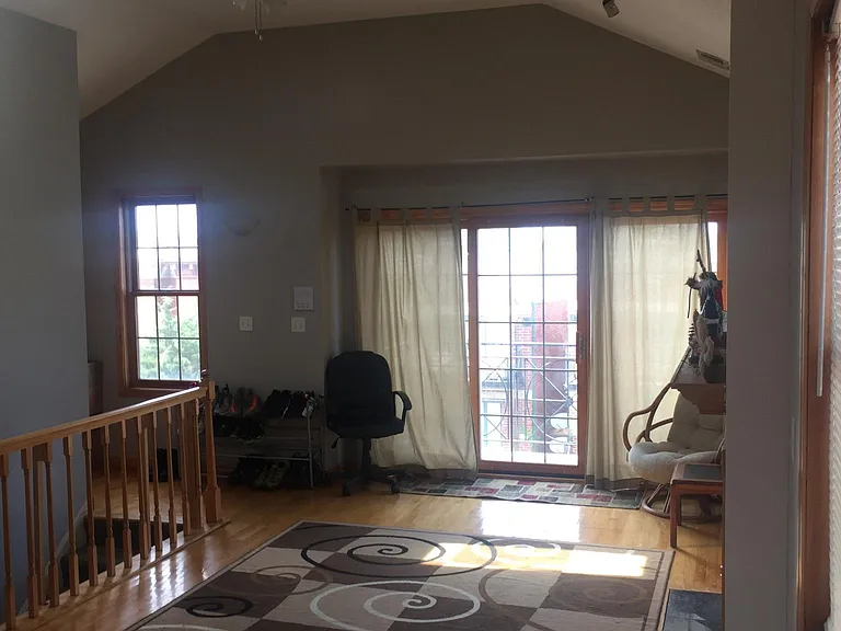 2445 W Polk St #3 — Photo 2