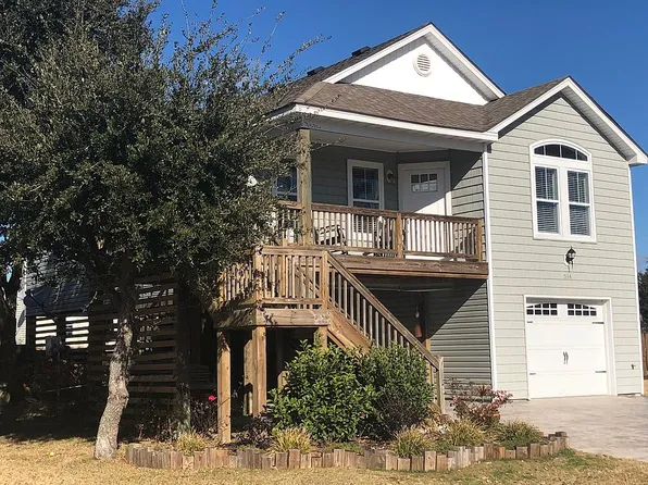 514 W Aycock St, Kill Devil Hills, NC 27948