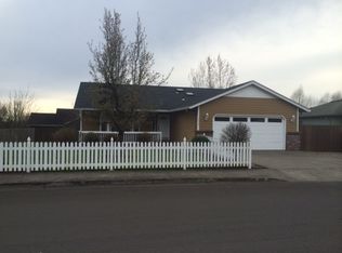 912 E Heritage Loop, La Center, WA
