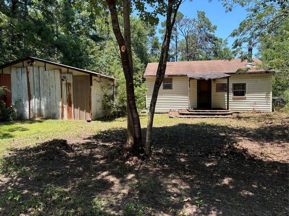 8513 Fountain Dr, Silsbee, TX 77656