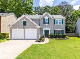 7000 Foxberry Ln, Roswell, GA 30075
