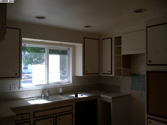 3rd image of 4313 San Miguel Cir