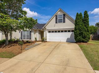 213 Grimes Dr, Simpsonville, SC 29681