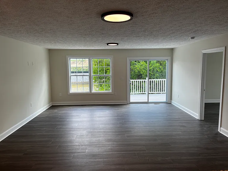 215 Bird Nest Dr — Photo 6