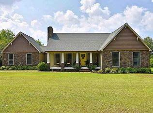 107 Rockhaven Dr, Guntersville, AL 35976