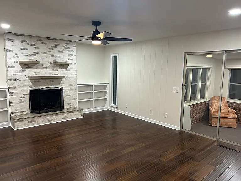 4044 S Broadway Ave — Photo 16