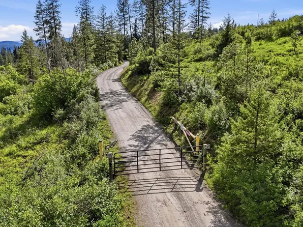 15727 N Koth Rd, Newman Lake, WA 99025