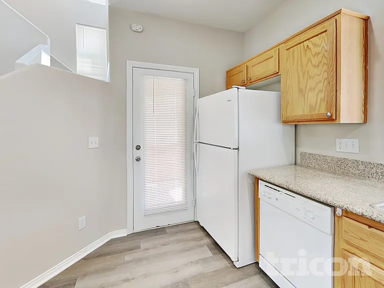9517 Summer Furnace St — Photo 5