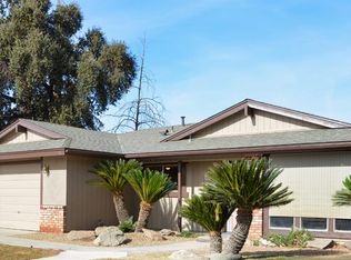 624 E Cypress Ave, Reedley, CA 93654