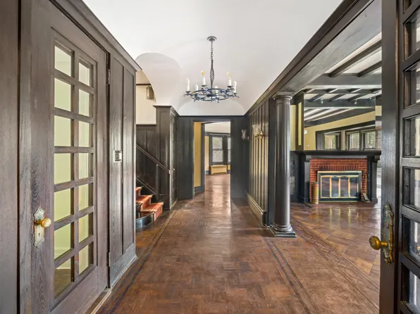 209 Argyle Road image 9 of 34