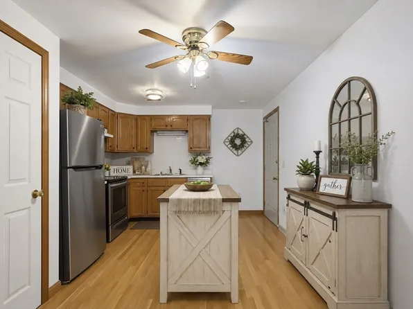 45 Cross St APT 21, Medford, MA 02155