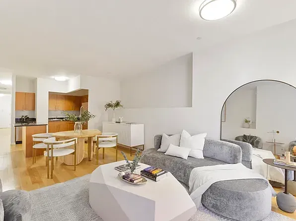 20 West St APT 18E, New York, NY 10004