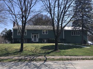 6 Stonybrook Rd, South Walpole, MA 02071