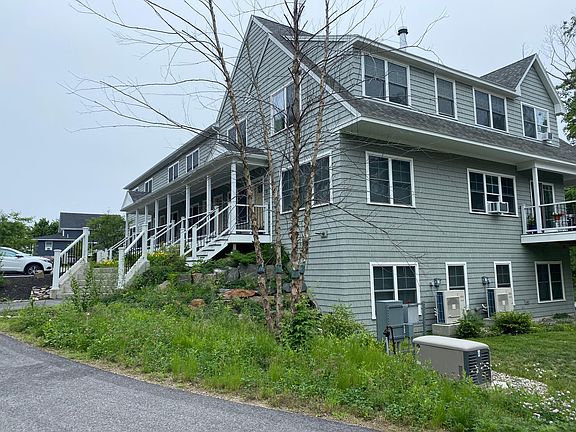 2nd image of 8 Hill Way Unit 10