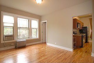 3rd image of 4617 N Dover St APT 2W