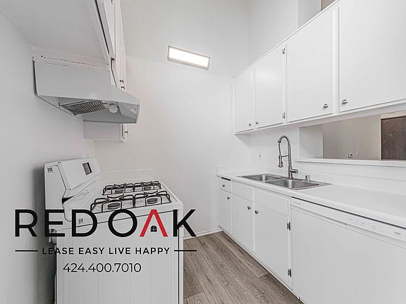 2nd image of 8309 Cedros Ave APT 308