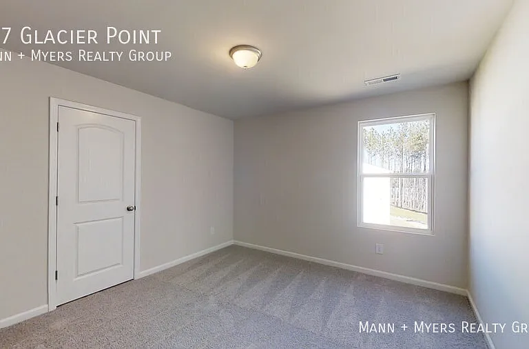 247 Glacier Point — Photo 26