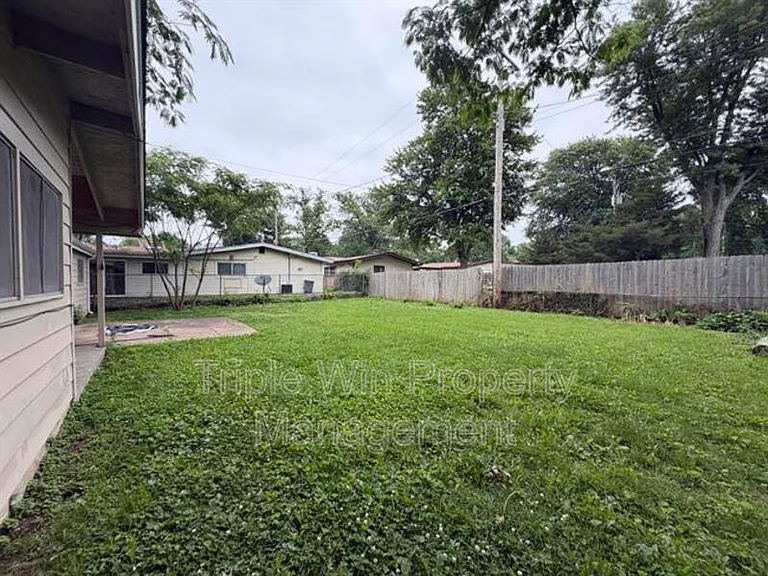 410 Ridge Dr — Photo 4