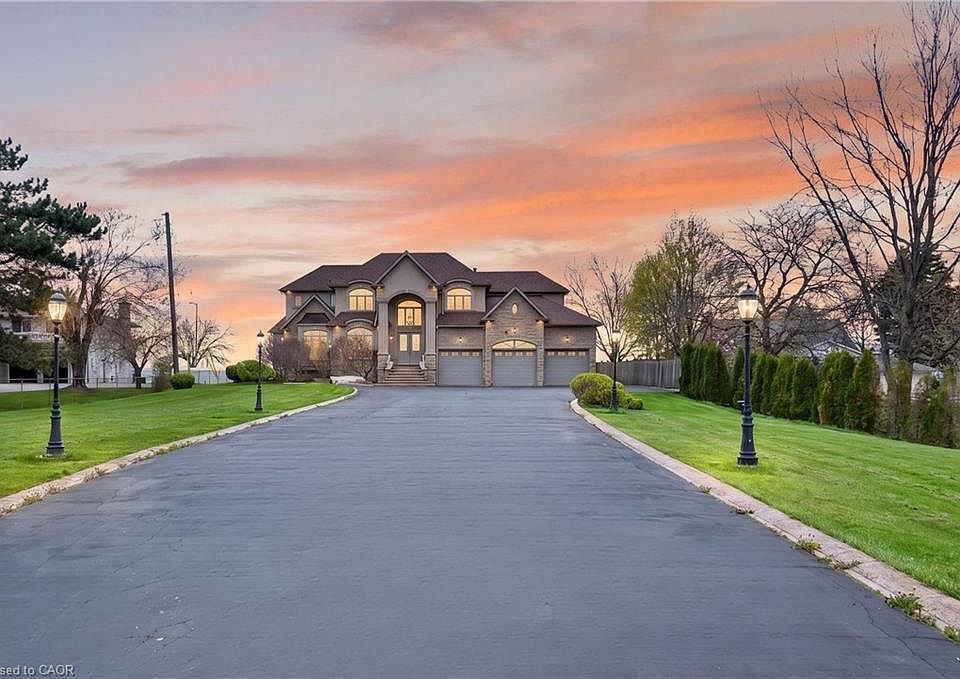 1st image of 803 Ridge Rd