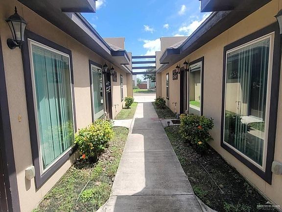 4th image of 201 Teak Dr