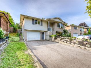 87 Radcliffe Dr, Kitchener, ON N2E1Y7