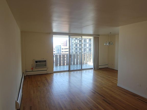 3rd image of 1111 N Ash St APT 802