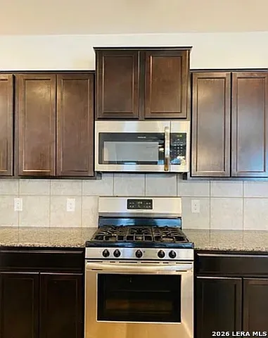 4 bed, 2.0 bath, 1702 sqft, $1,895 — Photo 3
