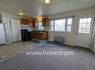 95 Main St #3, Whitefield, ME 04353