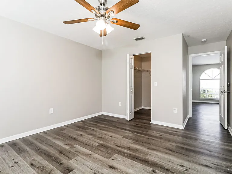 7918 Barclay Rd — Photo 11