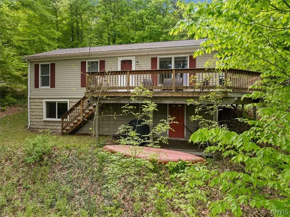 182 Oneida Rd, Old Forge, NY 13420