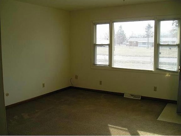 2nd image of 3031 S Hartman Dr
