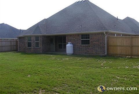 3rd image of 1750 Meadowbriar Dr