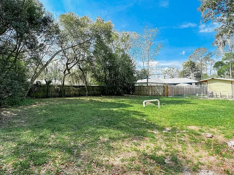 319 NW 16th Ave — Photo 104
