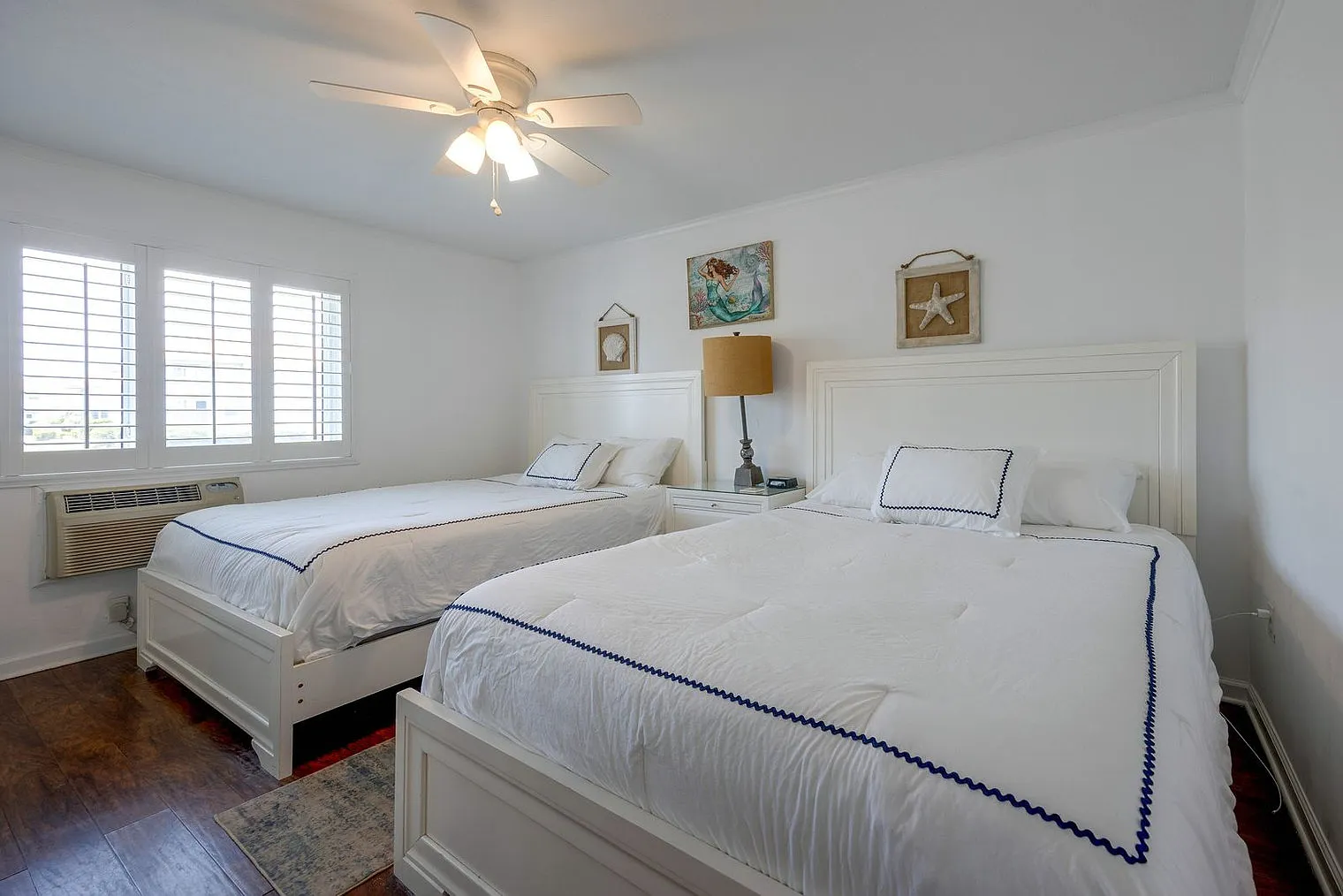 2 bed, 2.0 bath, 742 sqft, $1,935 — Photo 4