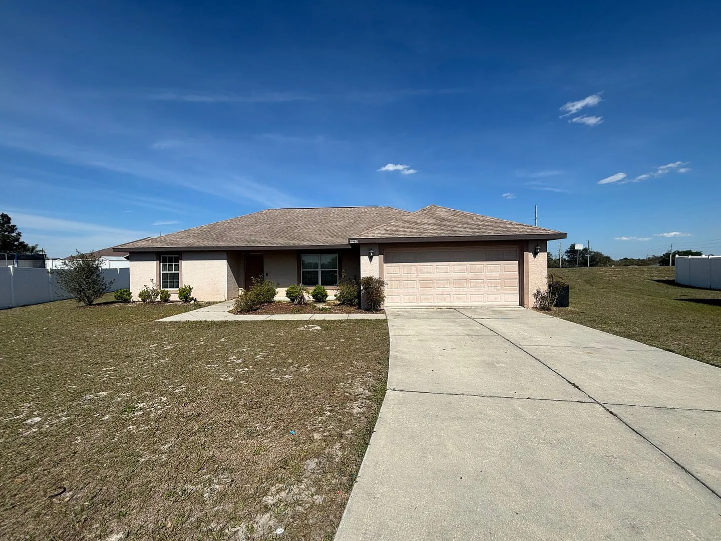 Great Location on a secluded cul-de-sac! Liberty Triangle area. Close to CR 200 — Photo 3