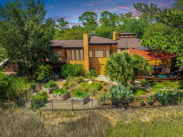 1505 Hurtes Island Dr, Charleston, SC 29407