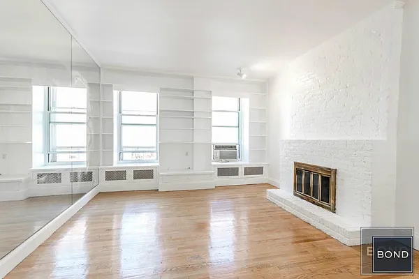 Rented by Bond New York | media 1