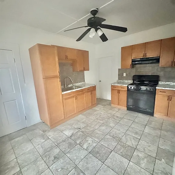 98 Summer St #2 — Photo 4