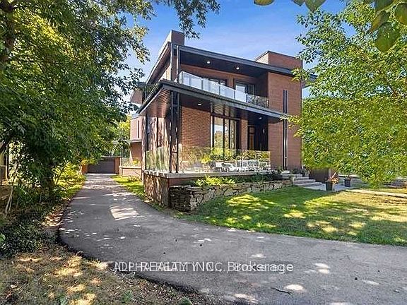 3rd image of 1436 Haig Blvd