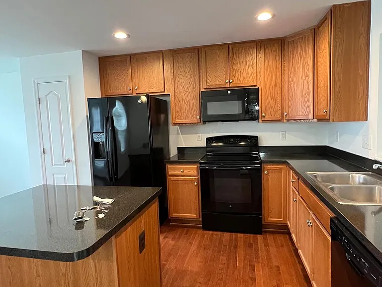 51 Ventura Way — Photo 4
