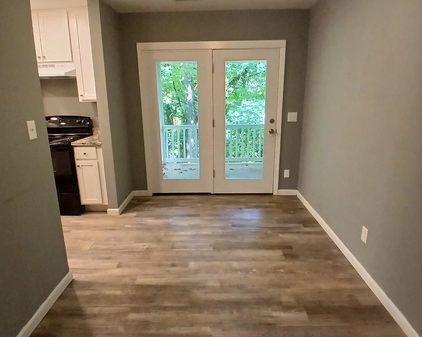 2 bed, $1,100 — Photo 4