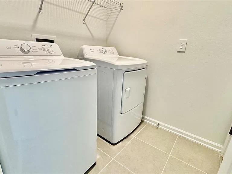 319 Sol Vista Dr — Photo 15
