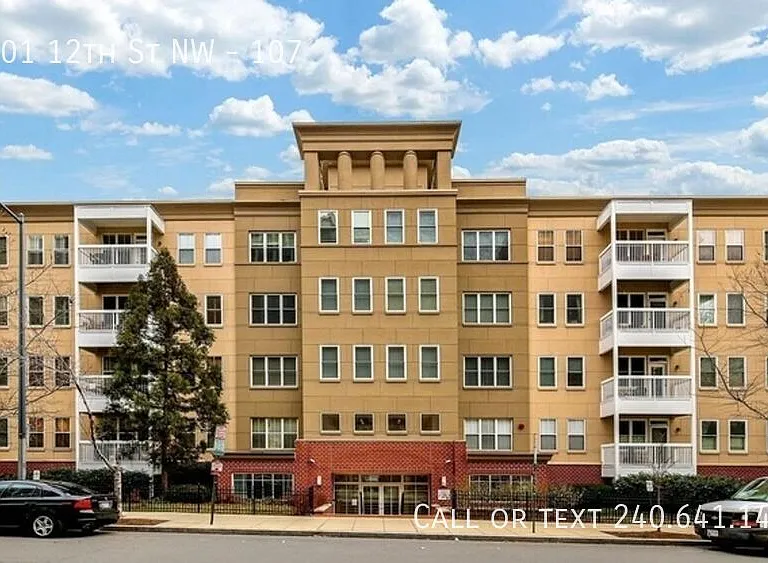 2001 12th St NW #107 — Photo 1